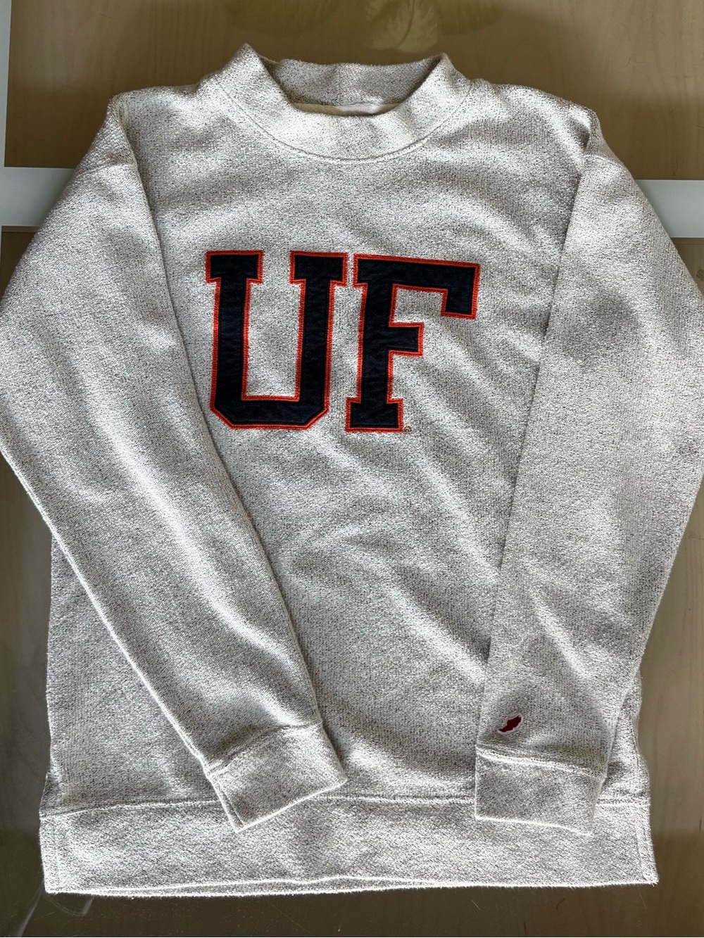 UF collegiate outfitters sweater size small